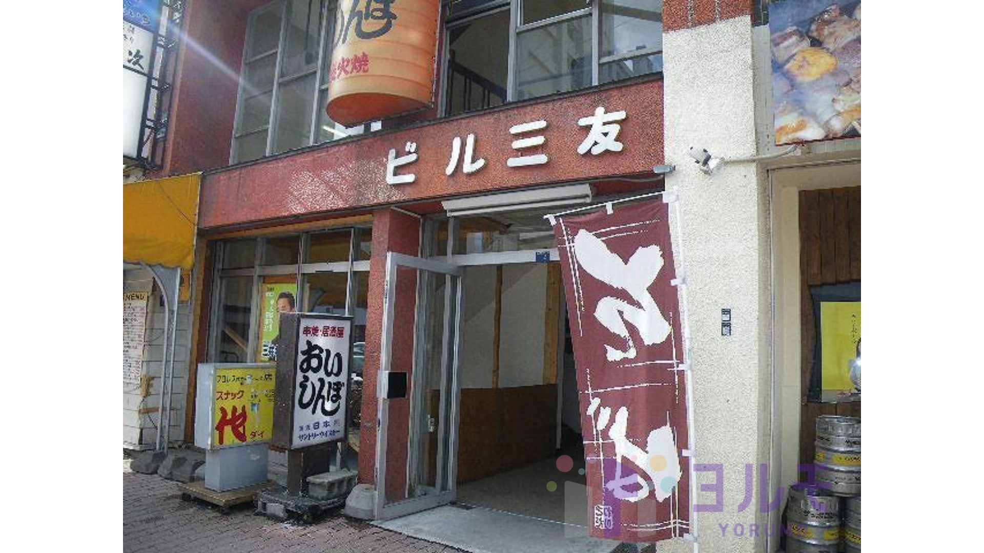 建物入口