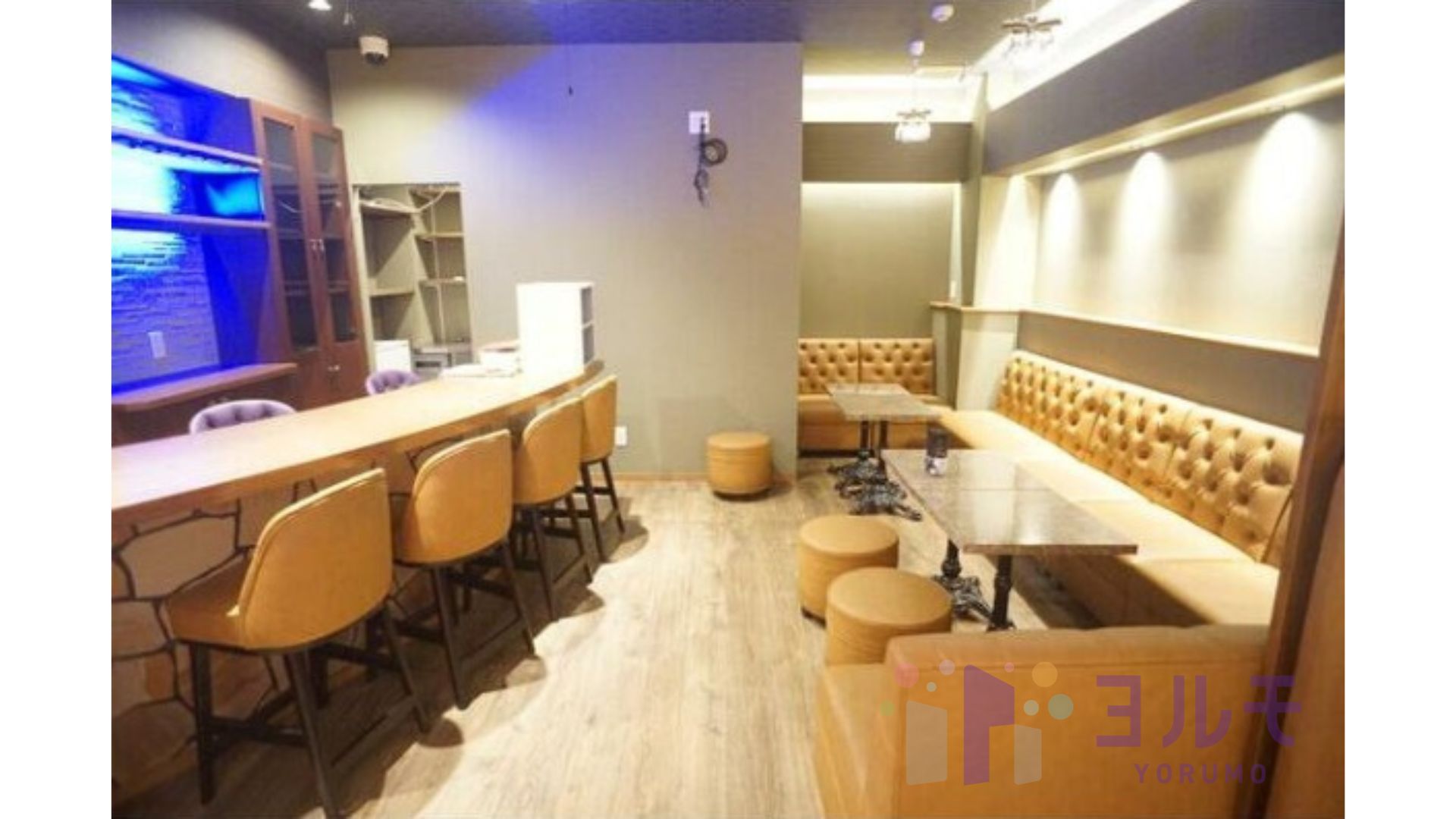 パリス都町ビル 2F