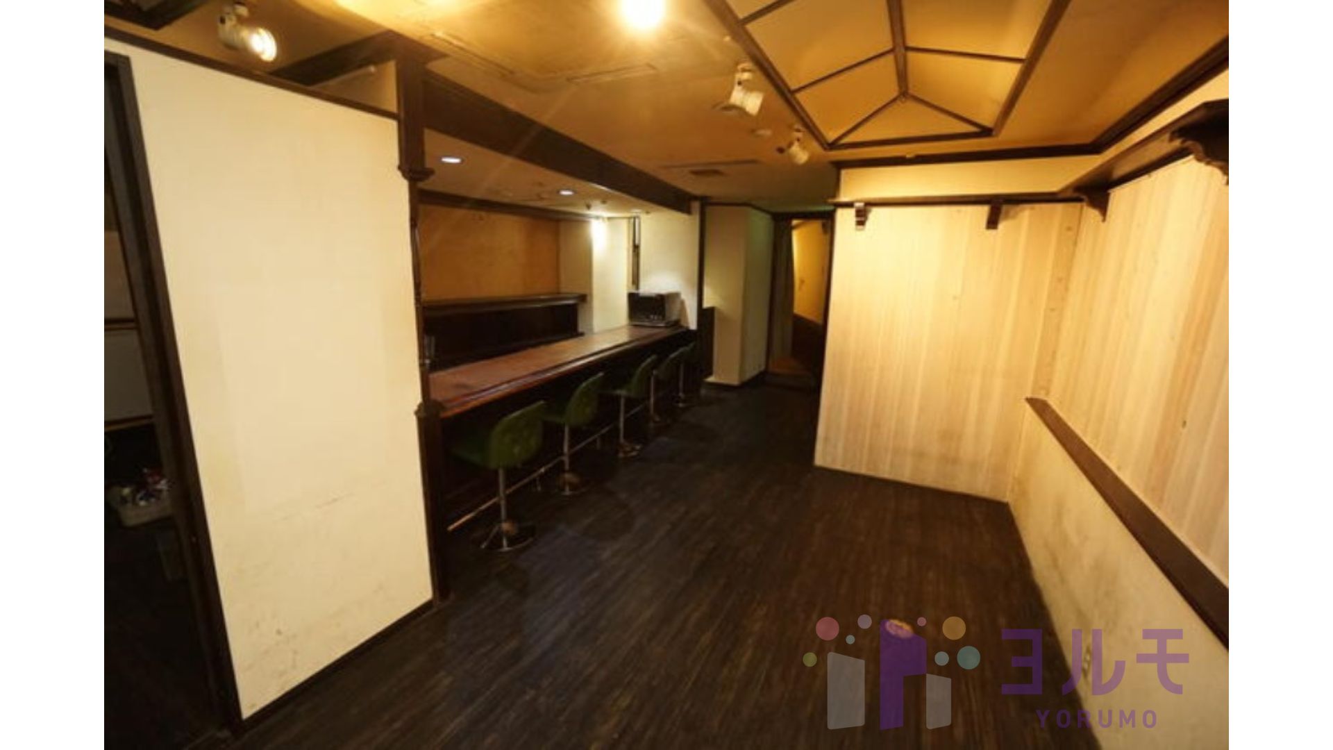 山国ビル　地下1階4号室